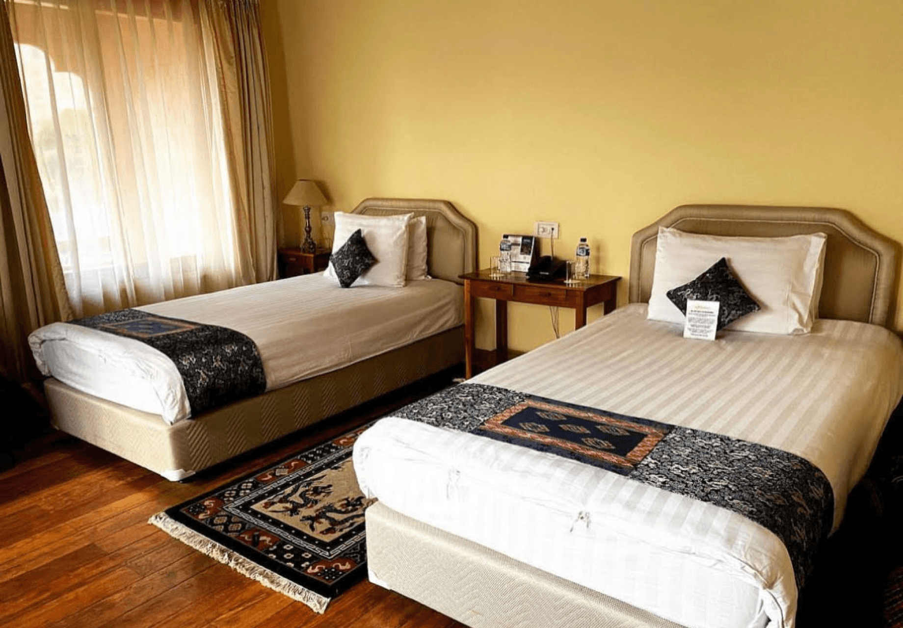 Deluxe Valley View Room